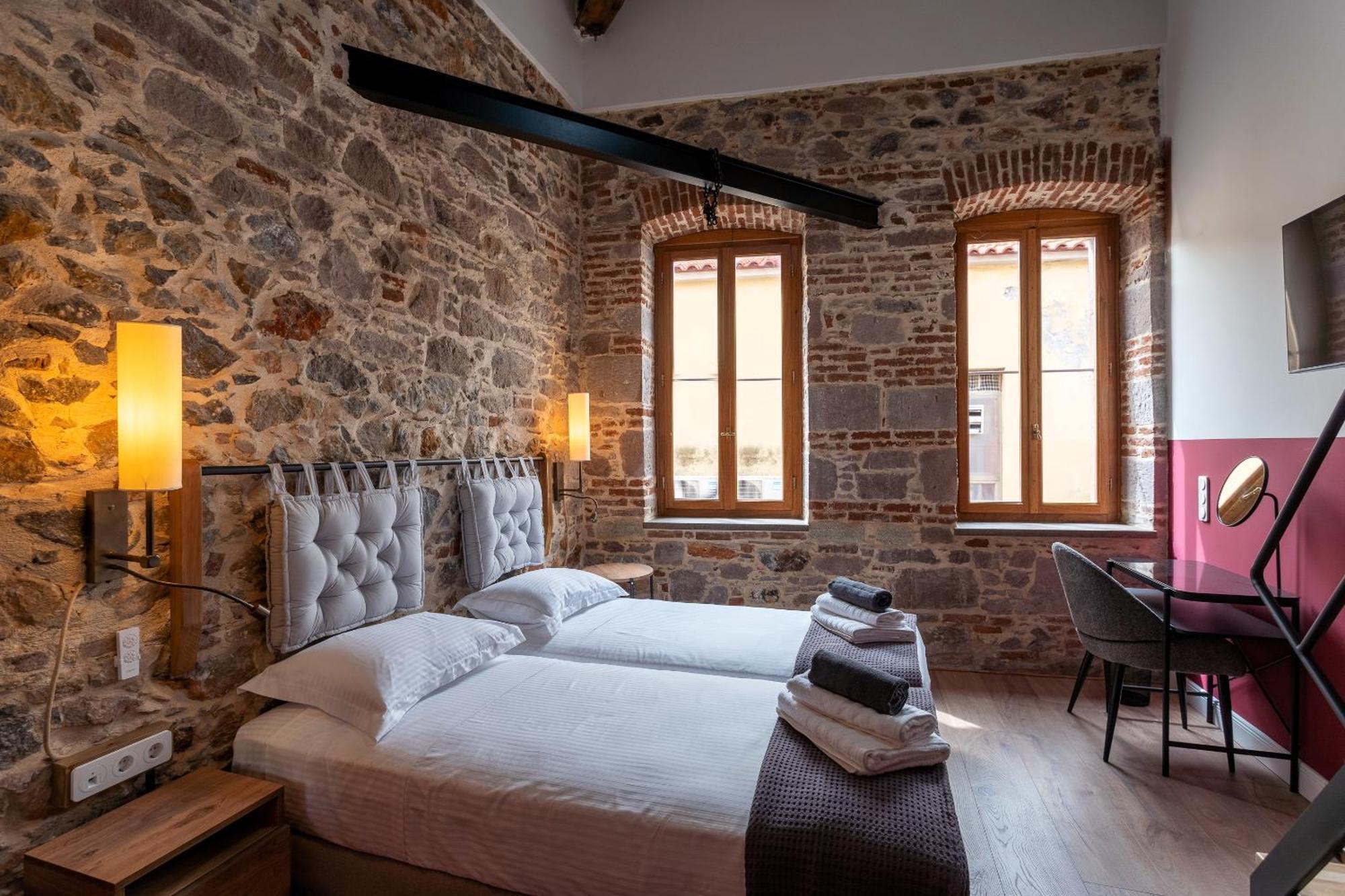 Issa Lesvos Hostel Mytilíni Exterior foto